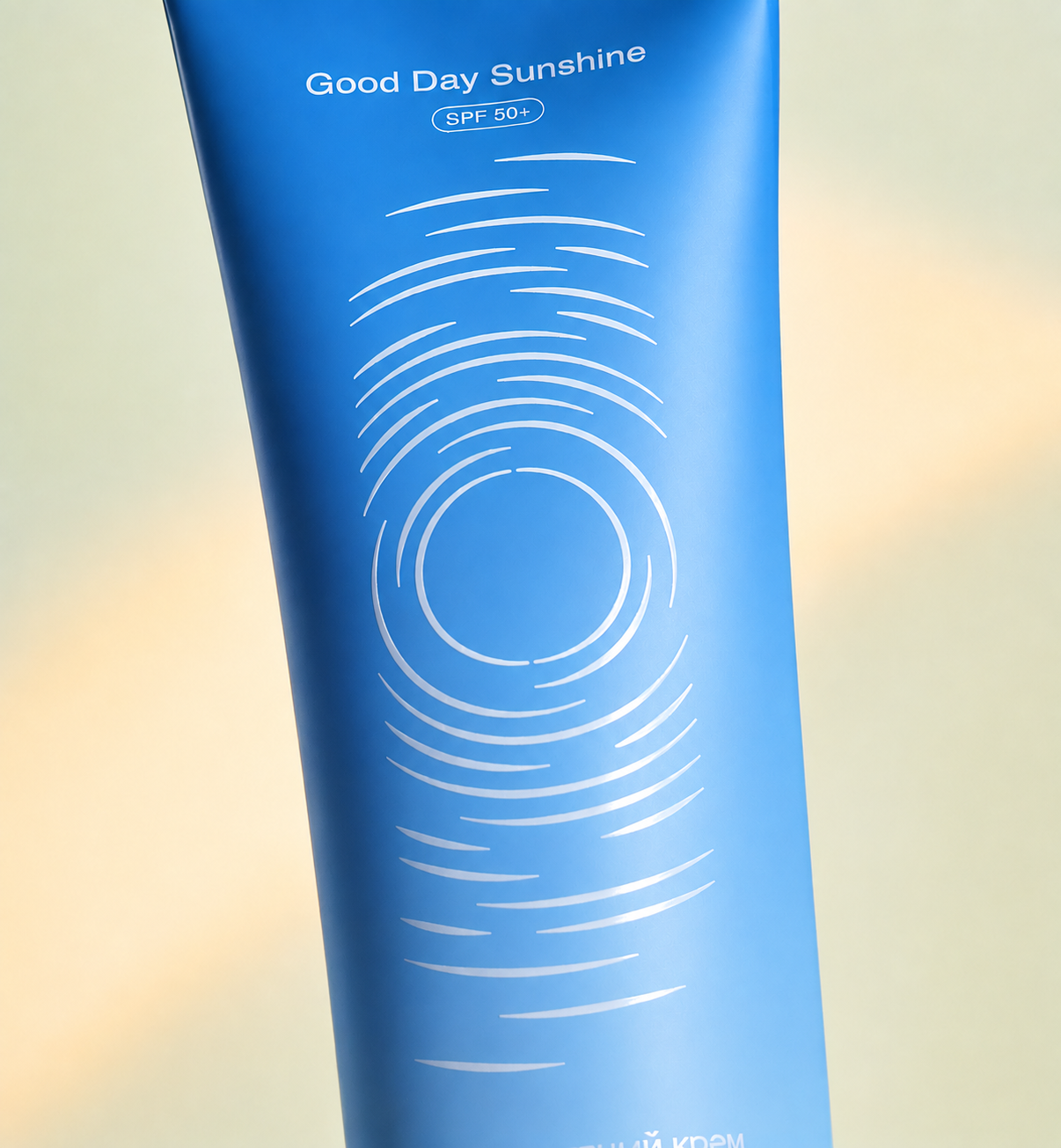 Нанесение на тубе Good Day Sunshine крупным планом
